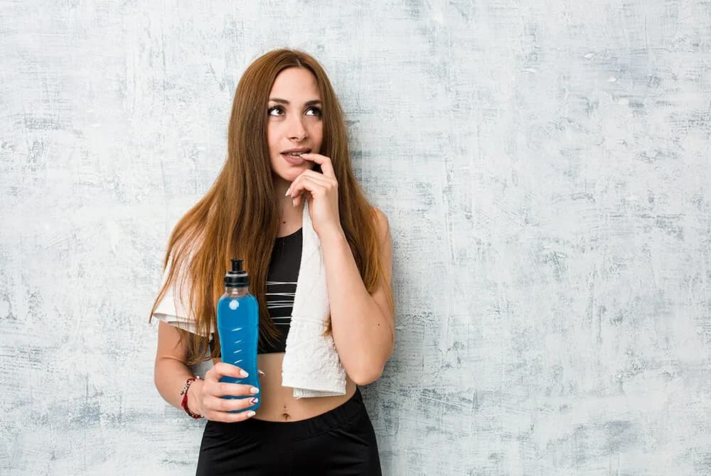 Co pić podczas treningu? Woda, izotonik, czy domowy przepis?