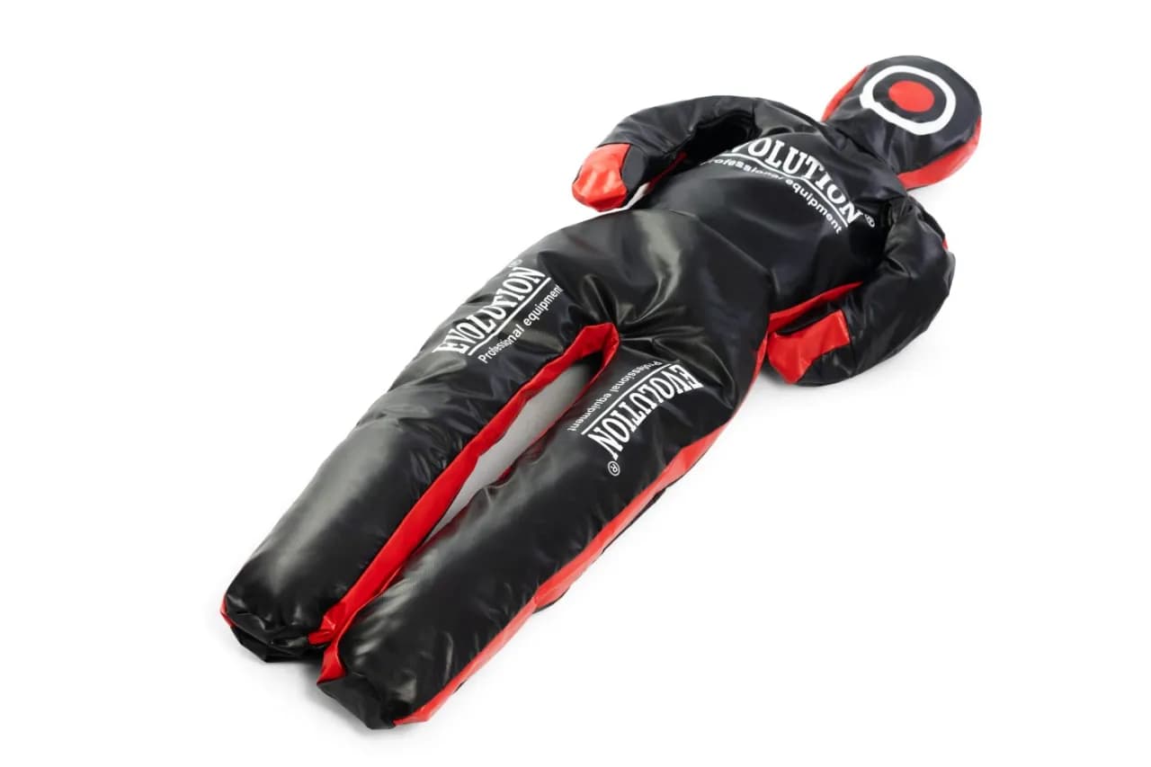 Twój manekin treningowy DIY: Zbuduj go sam, oszczędź i dopasuj!